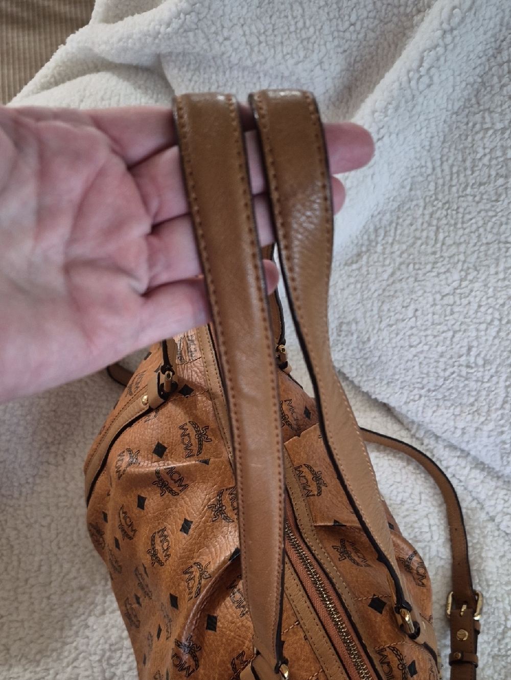 Authentic MCM Two Way Shopper - Picture 7 of 16